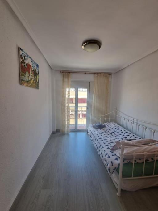 Lovely Three-Bedroom Apartment In Puerto De Sagunt Sagunto 外观 照片